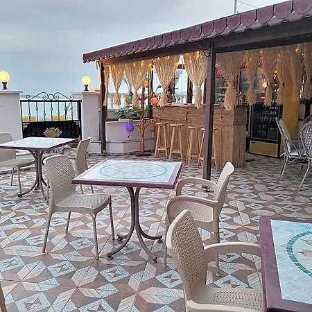 Soezer Ayvalı